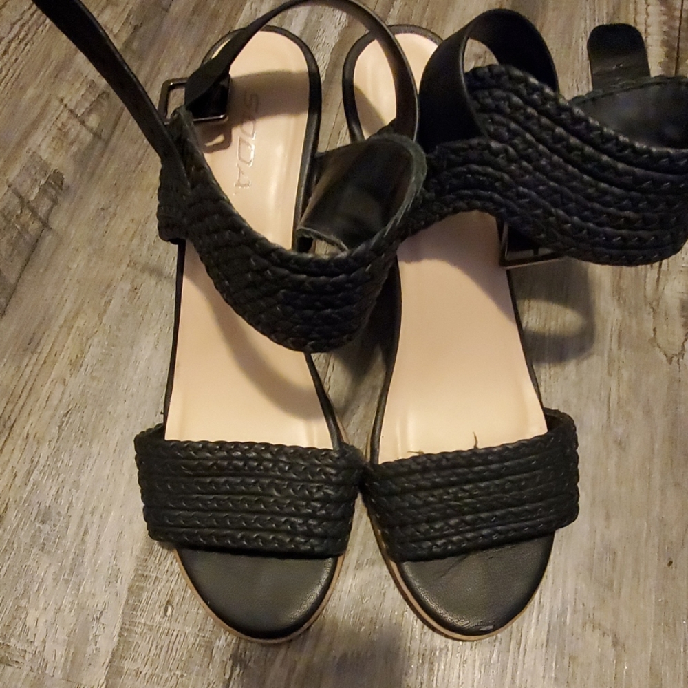 Black strappy Heels